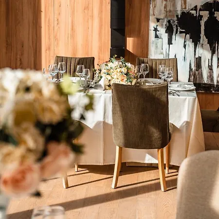 Otel Complex Hotelier Cota O Mie 3*