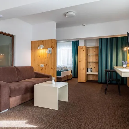 Complex Hotelier Cota O Mie Otel 3*